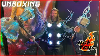 Hot Toys Thor Avengers Endgame 1/6th Scale Figure Unboxing