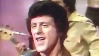 Frankie Valli & The Four Seasons on the Mike Douglas 1975, Will You Still Love Me & Rag Doll