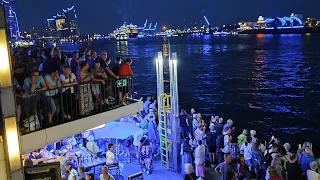 Cruise Days Hamburg Auslaufparade und Feuerwerk 🎆 YouTube