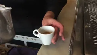 UN CAFFE' MACCHIATO