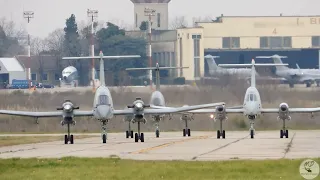 IA-58H Pucara Fénix y IA-58D Pucara despegando desde El Palomar hacia FAdeA