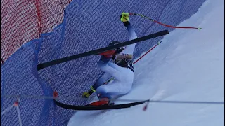 Mega crash Aleksander Aamodt Kilde at Wengen Ski Downhill Abfahrt Lauberhornrennen Switzerland