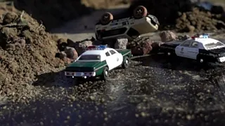 1 /64 Dynamic Diorama - Cars Truck and Police Chase - Crash Compilation Slow Motion 1000 fps #6