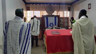 Az Yashir Moshe sung by the Jewish community of Mukono Uganda- אז ישיר אוגנדה