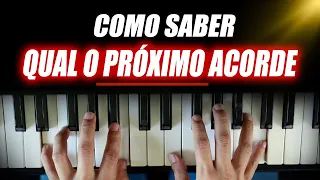 Como saber qual o PRÓXIMO ACORDE de uma música (aula de teclado)