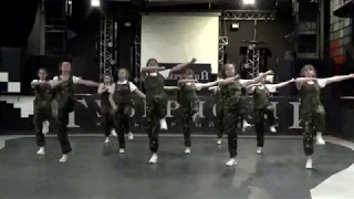 Студия эстрадного танца "Фаворит" танец "Армия"