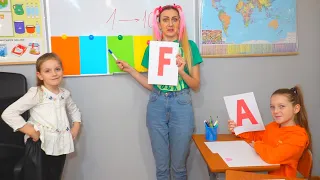 Sara and Sofia Pretend Play Learn Numbers and Spelling - Funny Educational Video for Children