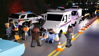 MAILMAN TRIED TO SNEAK GUNS OVER THE BORDER! - ERLC Roblox Liberty County