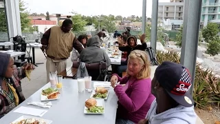 Random Act of Kindness : Formerly Homeless Man Takes Homeless People Out To Breakfast