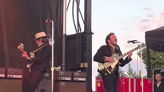 Nathaniel Rateliff & The Night Sweats -  live:  Look it here 6-29-2022