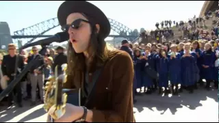 James Bay - If You Ever Want To Be In Love (Acoustic) @ Sydney Opera House (Forecourt) 14/08/2015