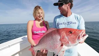 Девушки на рыбалке))).Ржака.Girls First Time Fishing