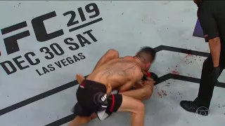 Max Holloway volta a nocautear José Aldo e mantém o cinturão no UFC 218