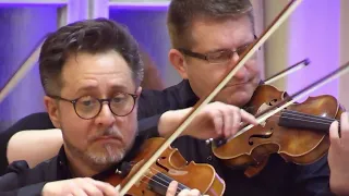 P. I. Tchaikovsky : Serenade for strings C major ( Hilaris Chamber Orchestra and Alan Vizváry )