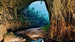 World’s Largest Cave Discovered in Vietnam Takes A Week To Walk Through