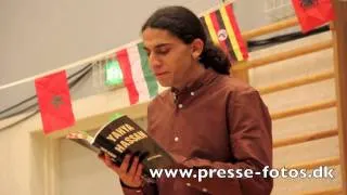 Yahya Hassan læser op af sine digte