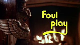 Foul Play (1978) - Opening Credits/Scene - Goldie Hawn Chevy Chase