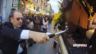 vocedipopolo La passione di Cristo e la processione delle Barette a Messina