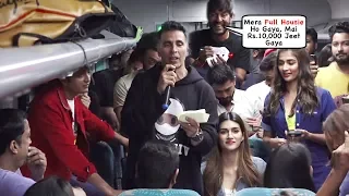 Housefull 4 Team Playing Housie Game With Media In Running Train | Akshay,Riteish,Bobby,Kriti,Pooja