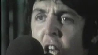 Paul McCartney & Wings One Hand Clapping (From A Different Angle) 1974