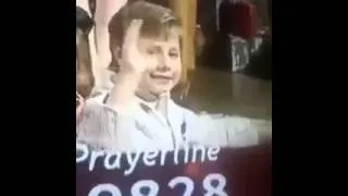 This kid really hit the dab at church (FUNNY)