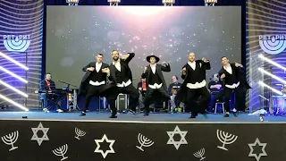 Танец «Равин Яков» | Dance “Rabbi Yakov”