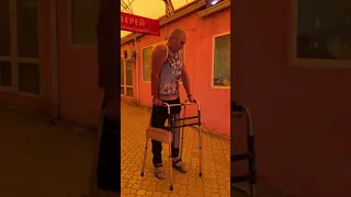 Спинальник. 3 сентября. Ходьба на низких ходунках. Wheelchairman. Walk with walkers