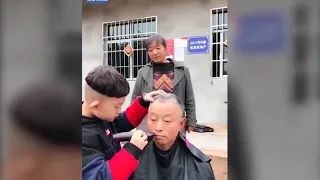 Самый популярный 6-летний парикмахер в Китае