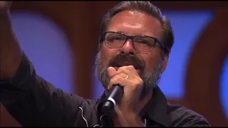 Mac Powell w/ Apostles Worship: Way Maker - Live (08/02/20)