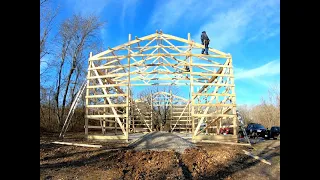 How to set trusses on pole barn