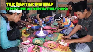 Seperti Inilah Mereka Berbuka Puasa. Benar Benar Sangat Sederhana.