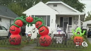 3 teens arrested after Halloween decoration slashing spree in Parma