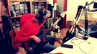 Do you remember ? by Phil Collins (my personal bass cover ) with my fretless bass