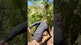 BEAR GRYLLS NEVER GIVE UP