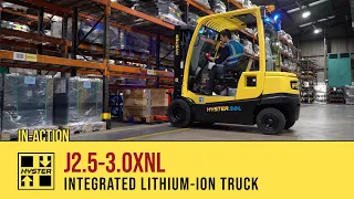 Hyster® J2.5-3.0XNL Integrated Lithium-ion Truck