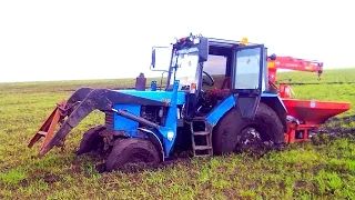 Тракторы прут на бездорожье Застрял Трактор в грязи Уникальная Подборка бездорожья