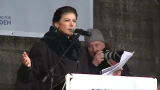 Sarah Wagenknecht in Berlin #aufstandfuerfrieden