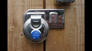 Fitting an Abus 140 hasp to a shed