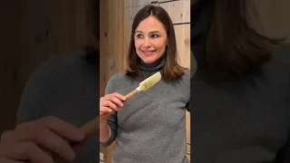 Jennifer Garner's Pretend Cooking Show - Episode 57: Lemon Olive Oil Cake