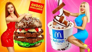 Reto épico de comida REAL vs CHOCOLATE || Auriculares y hamburguesas de chocolate por RATATA BOOM