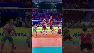 🇨🇦 Stephen Maar Hits the Ball REALLY HARD 😳 #volleyball #haikyuu #hammer