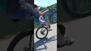 Wheelie Scurt @Shorts