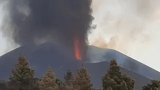 Renewed Pyroclastic Activity at La Palma Volcano, October 29, 2021