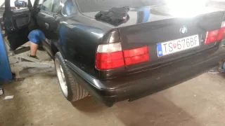 BMW E34 530i V8 sound without mufflers