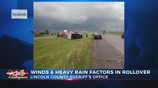 Wind, rain cause truck rollover on I-29 Monday in Lincoln County