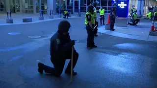 Boston Police "Take a Knee" amid George Floyd protests