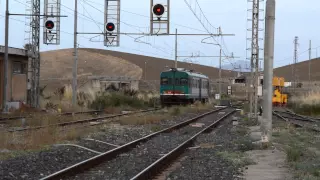 Treno in arrivo a Dittaino.