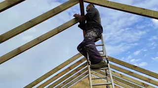 Construyendo mi casa, vigas del techo y techo