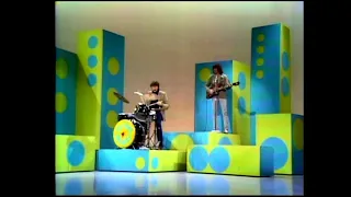 Lovin' Spoonful - Do You Believe In Magic - Magic TV Version