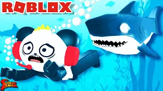 Escape Sharks in ROBLOX AQUARIUM STORY! Let’s Play with Combo Panda